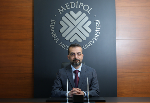 İst_Medipol_Rektör_Bahadir_Kursat_Gunturk